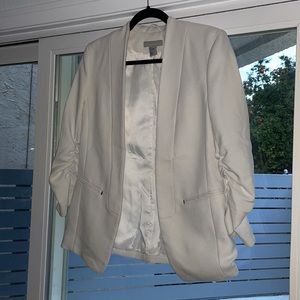 H&M White Ruched Blazer Size 8 / M